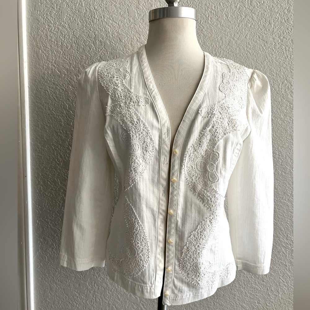 Chaps off White denim Jacket Cardigan w lace detailing women’s size large